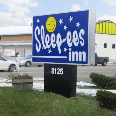Sleep-Ees Inn, Saginaw & Frankenmuth Экстерьер фото